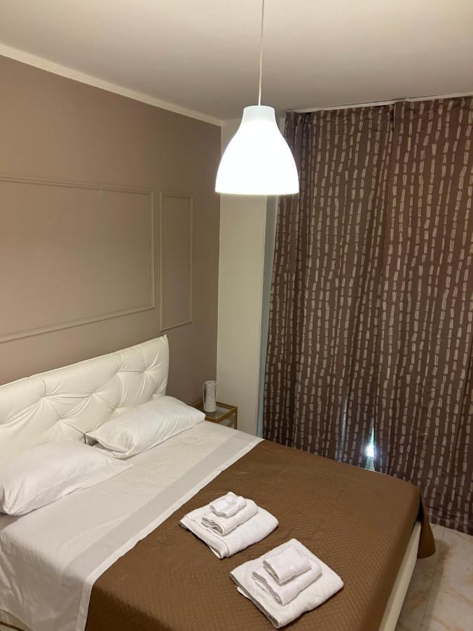 Happy Fly Hotel Naples Luaran gambar